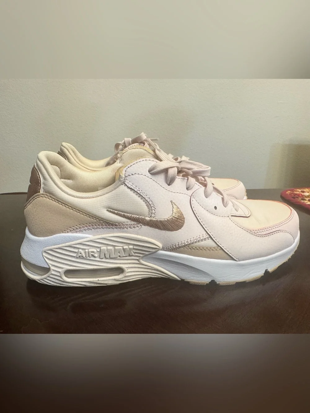 Nike Unisex Women’s size 11 Air Max Excee in Blush Pink and Beige